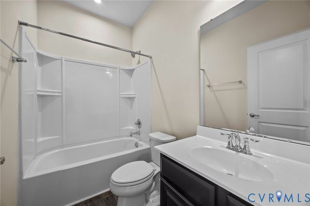 4000 Grove Point Dr, Richmond, VA 23223