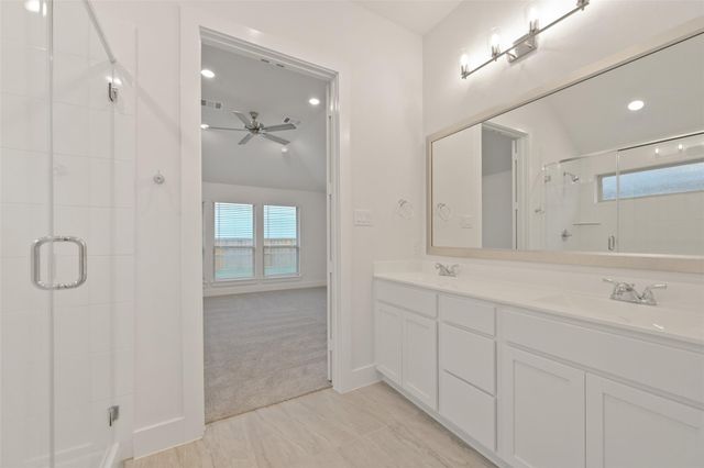 1541 Apache Heights Drive, Dayton, TX 77535