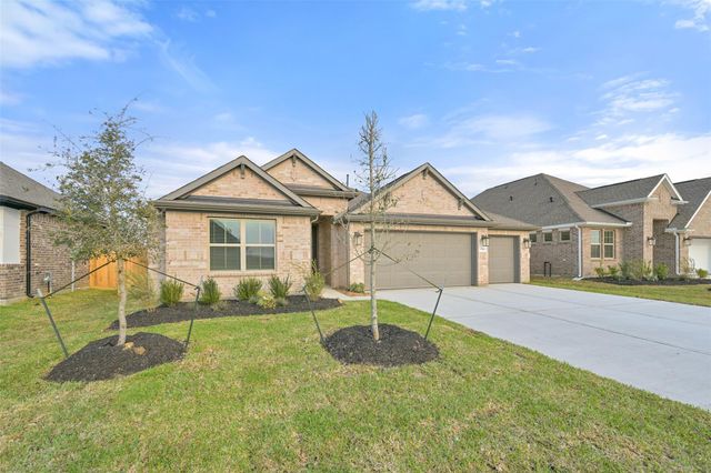 1541 Apache Heights Drive, Dayton, TX 77535