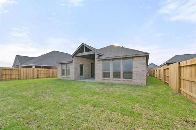 1541 Apache Heights Drive, Dayton, TX 77535