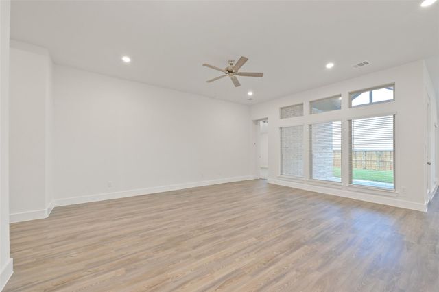 1541 Apache Heights Drive, Dayton, TX 77535