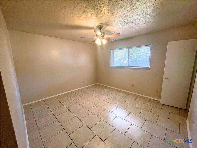 4512 Calle Roble, Temple, TX 76502