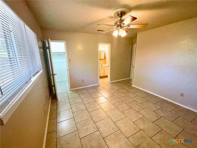 4512 Calle Roble, Temple, TX 76502