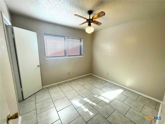 4512 Calle Roble, Temple, TX 76502