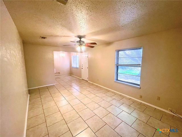 4512 Calle Roble, Temple, TX 76502