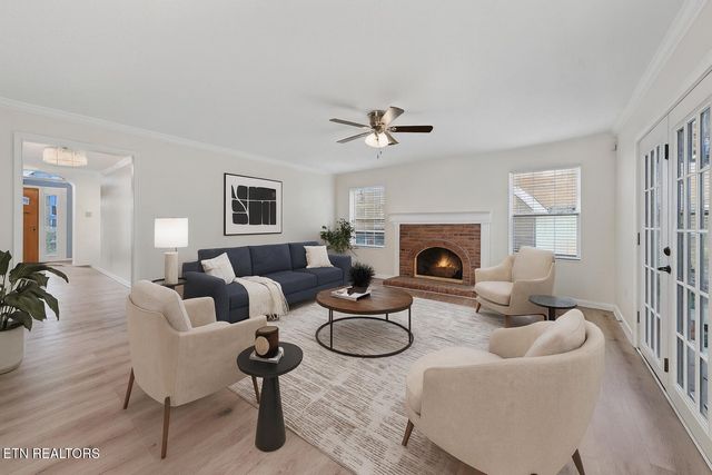 3901 S Lake Blvd, Knoxville, TN 37920