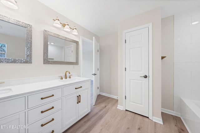 3901 S Lake Blvd, Knoxville, TN 37920