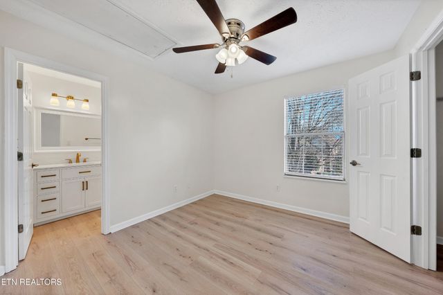 3901 S Lake Blvd, Knoxville, TN 37920