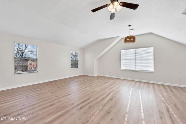 3901 S Lake Blvd, Knoxville, TN 37920