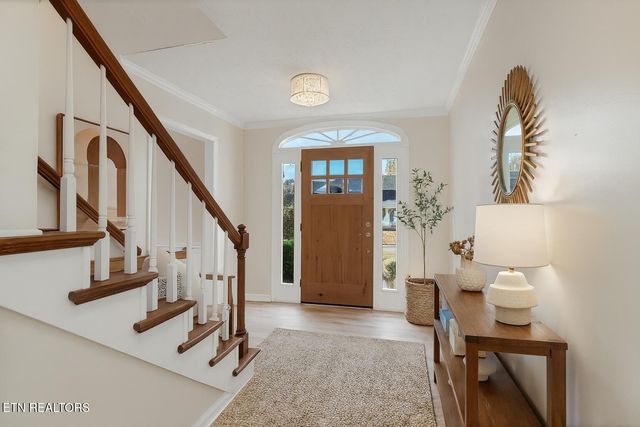 3901 S Lake Blvd, Knoxville, TN 37920