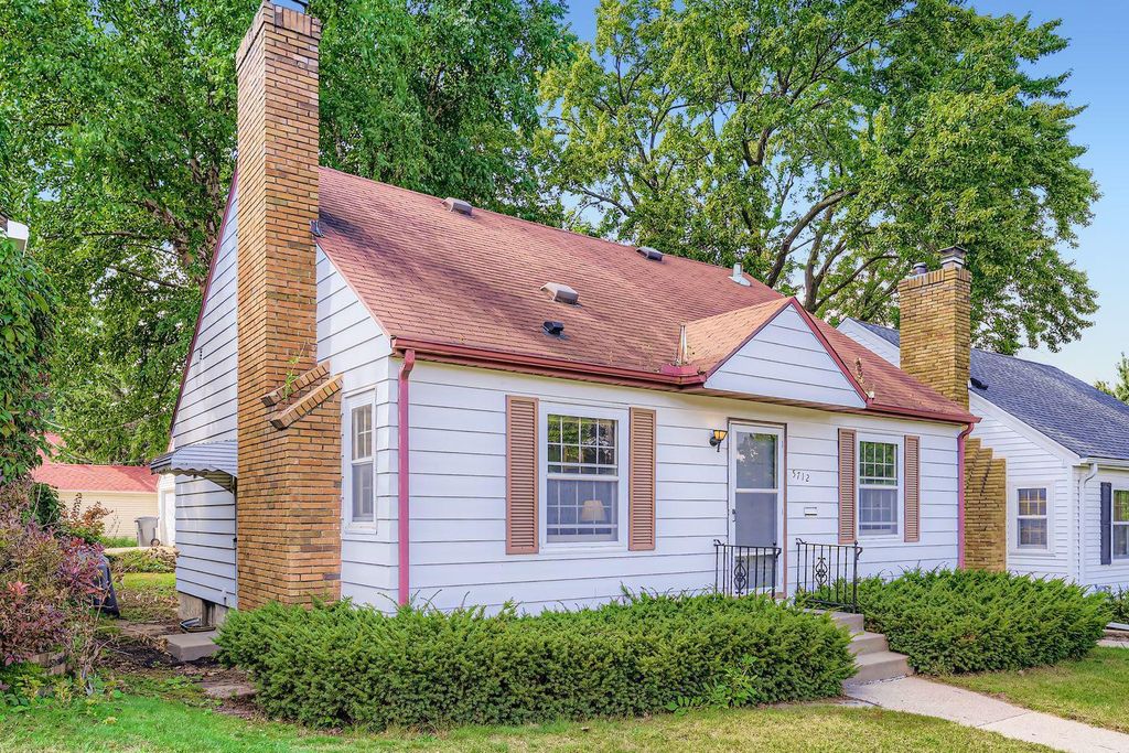 5712 Standish Avenue, Minneapolis, MN 55417