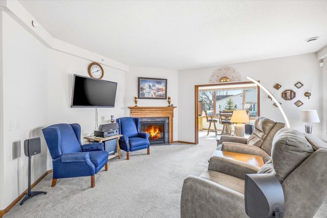 698 Bibeau Court, Vadnais Heights, MN 55127