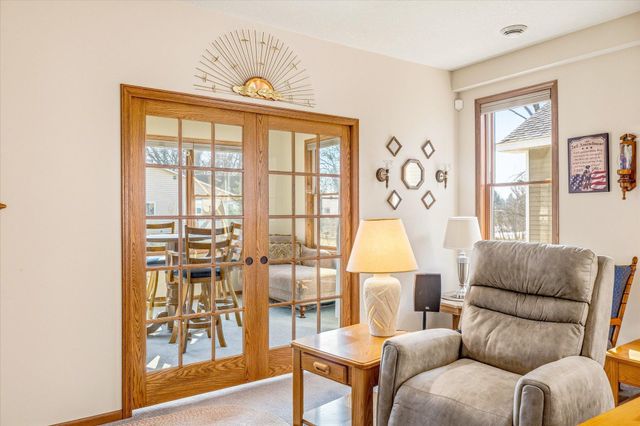 698 Bibeau Court, Vadnais Heights, MN 55127