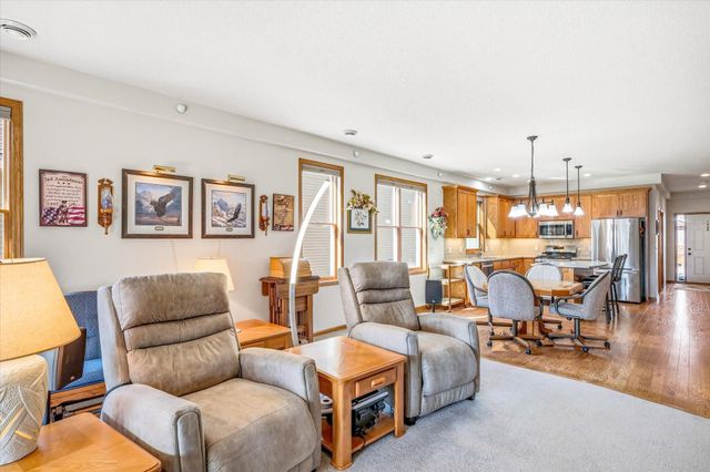 698 Bibeau Court, Vadnais Heights, MN 55127