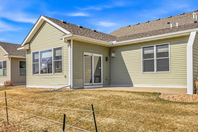 698 Bibeau Court, Vadnais Heights, MN 55127