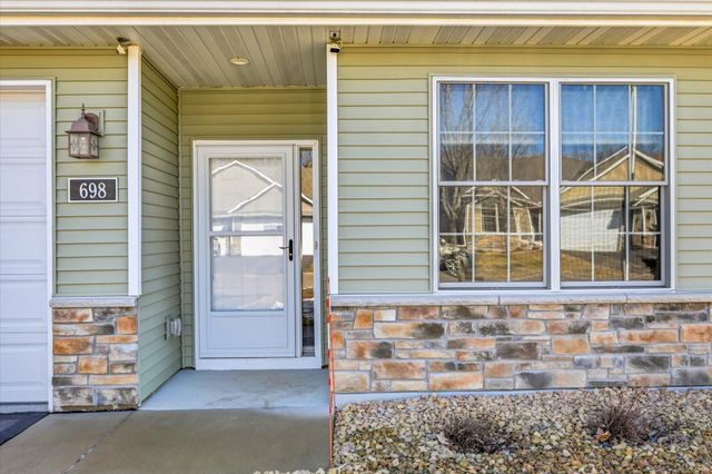 698 Bibeau Court, Vadnais Heights, MN 55127