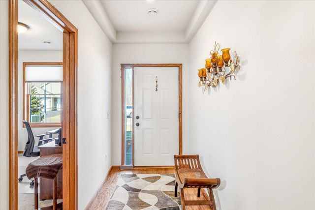 698 Bibeau Court, Vadnais Heights, MN 55127