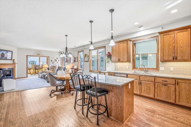 698 Bibeau Court, Vadnais Heights, MN 55127