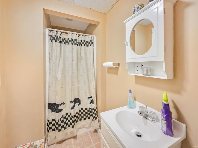 13684 W Auburn Ridge Court, Linton, IN 47441