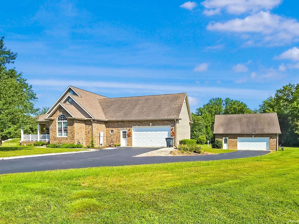 13684 W Auburn Ridge Court, Linton, IN 47441