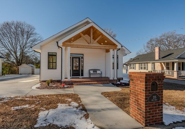 205 Pine Street, Greer, SC 29650