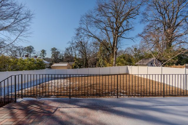 205 Pine Street, Greer, SC 29650