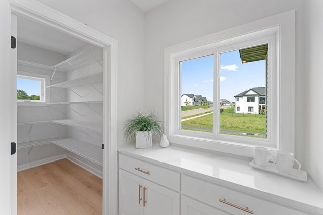3705 Elliana Place, Shakopee, MN 55379
