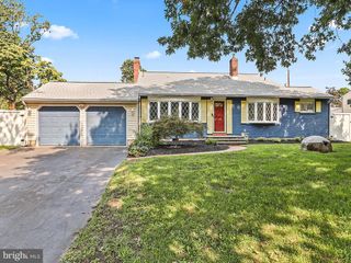 81 S. MANOR LN, Yardley, PA 19067