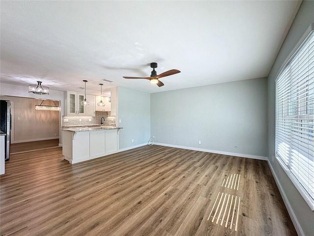 7610 117TH STREET, Seminole, FL 33772