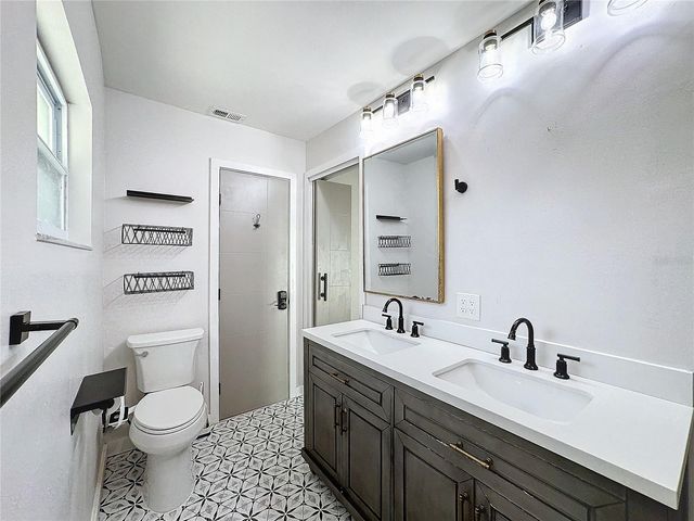 7610 117TH STREET, Seminole, FL 33772