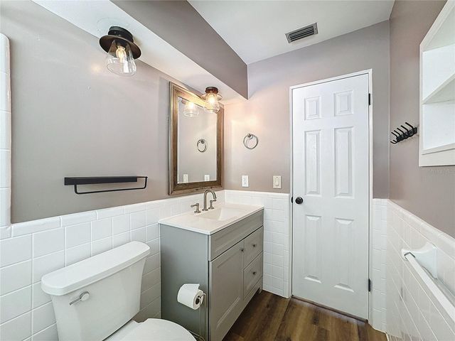 7610 117TH STREET, Seminole, FL 33772
