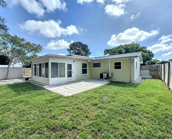 7610 117TH STREET, Seminole, FL 33772