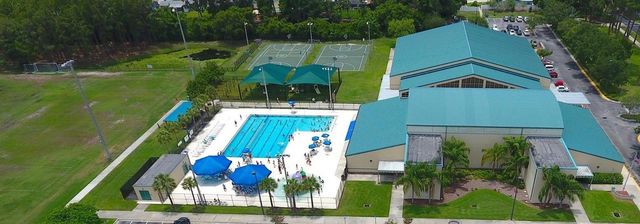 7610 117TH STREET, Seminole, FL 33772