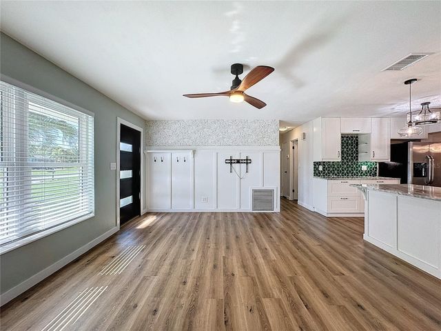 7610 117TH STREET, Seminole, FL 33772