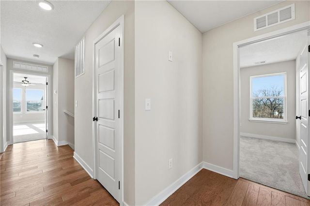 1403 S 4th Street E, Louisburg, KS 66053