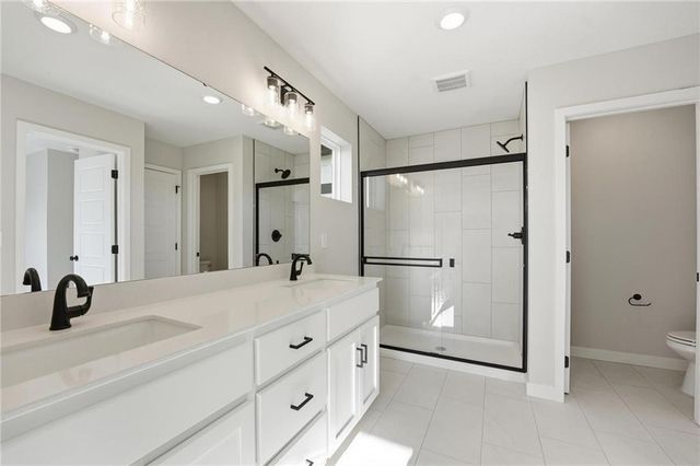 1403 S 4th Street E, Louisburg, KS 66053