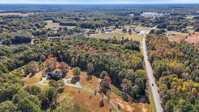 13501 20 Highway, Belton, SC 29627