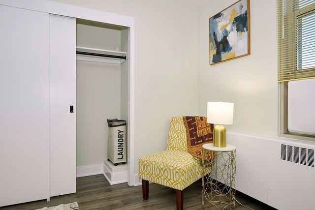 3950 N Lake Shore Drive 904, Chicago, IL 60613