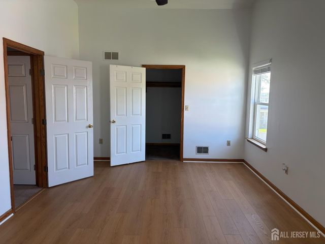 27 Marion Street, Port Reading, NJ 07064