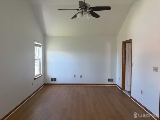 27 Marion Street, Port Reading, NJ 07064