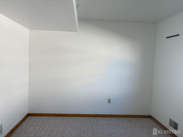 27 Marion Street, Port Reading, NJ 07064