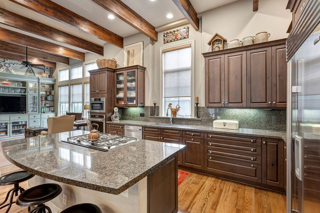 2140 Kipling Street, Houston, TX 77098