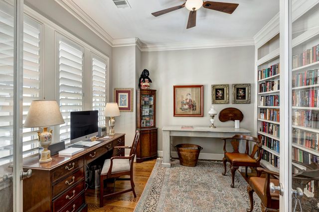 2140 Kipling Street, Houston, TX 77098