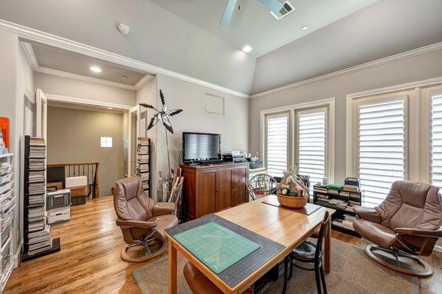 2140 Kipling Street, Houston, TX 77098