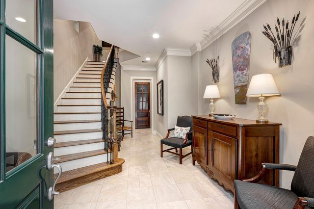 2140 Kipling Street, Houston, TX 77098