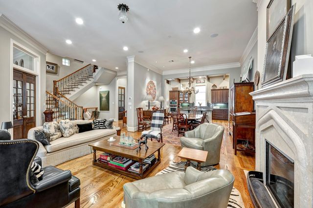 2140 Kipling Street, Houston, TX 77098