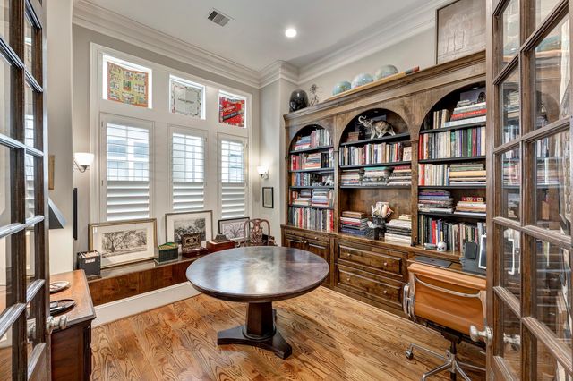 2140 Kipling Street, Houston, TX 77098