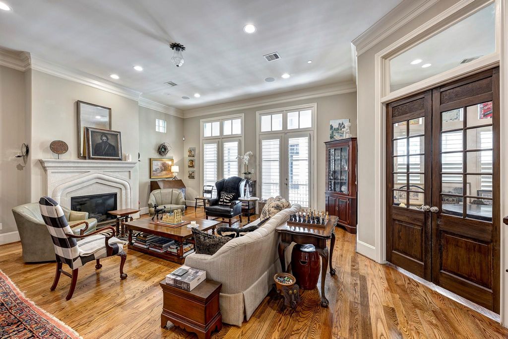 2140 Kipling Street, Houston, TX 77098