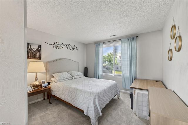 1965 Summerwalk DR, Virginia Beach, VA 23456