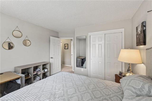 1965 Summerwalk DR, Virginia Beach, VA 23456